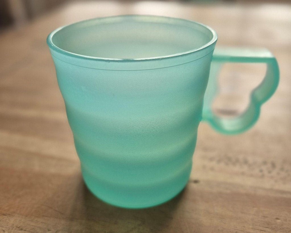 Tupperware Trendy bekers 330ML met oor (en deksel), Ophalen of Verzenden, Zo goed als nieuw, Blauw, Beker of Kan