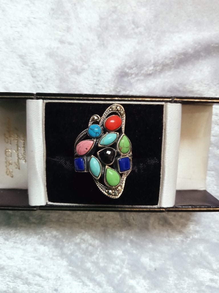 Mooie Sierlijke Zilveren Ring met gekleurde steentjes en mar, Verzenden, Zilver, Ring