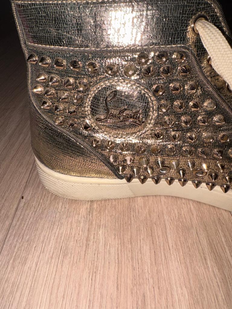 Christian Louboutin Spiked High-Top Sneakers Goud, Kleding | Heren, Schoenen, Overige kleuren, Ophalen of Verzenden, Sneakers of Gympen