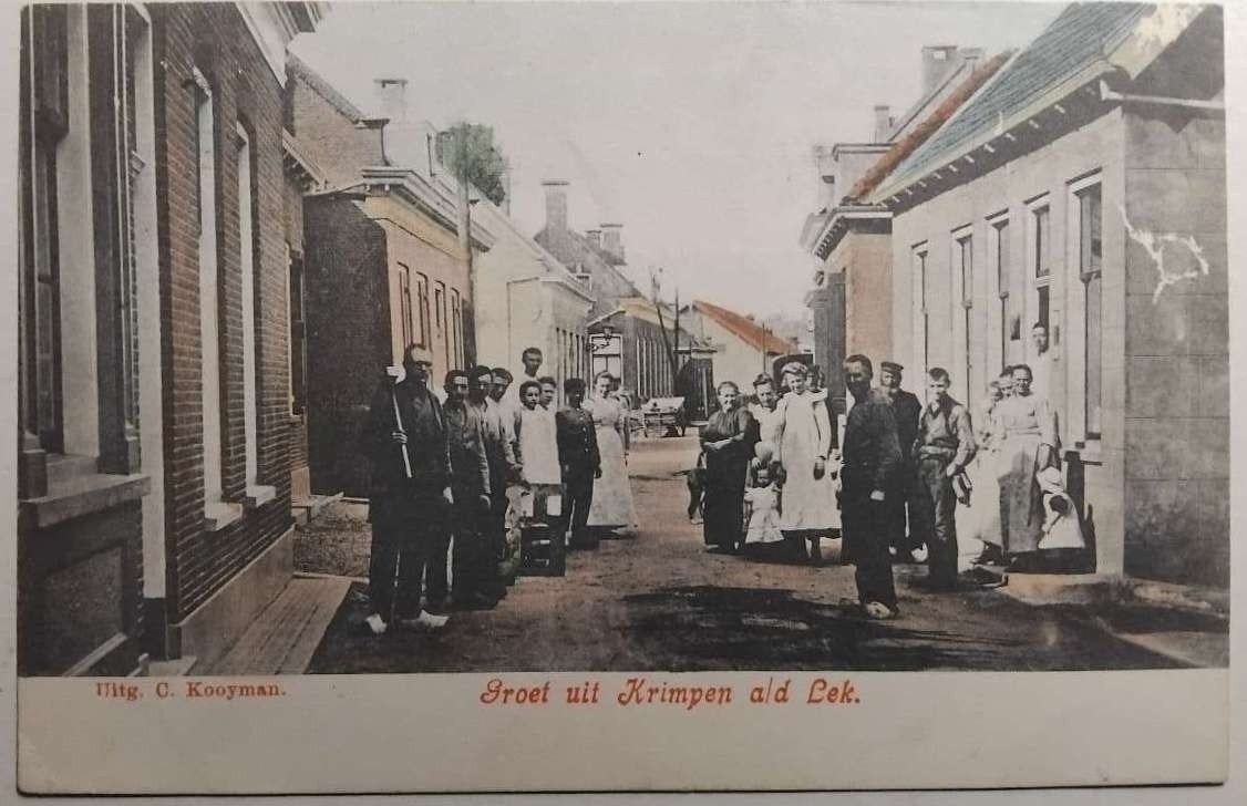 Krimpen a/d Lek 1909 – Volksstraat met bewoners, Verzamelen, Ophalen of Verzenden, Voor 1920, Gelopen, Zuid-Holland