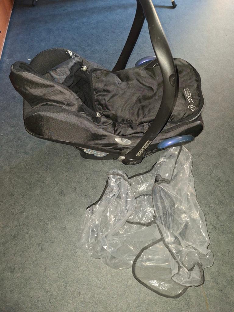 Maxi-Cosi autostoel met voetenzak en regenhoes, Ophalen, Zijbescherming, 0 t/m 13 kg, Maxi-Cosi
