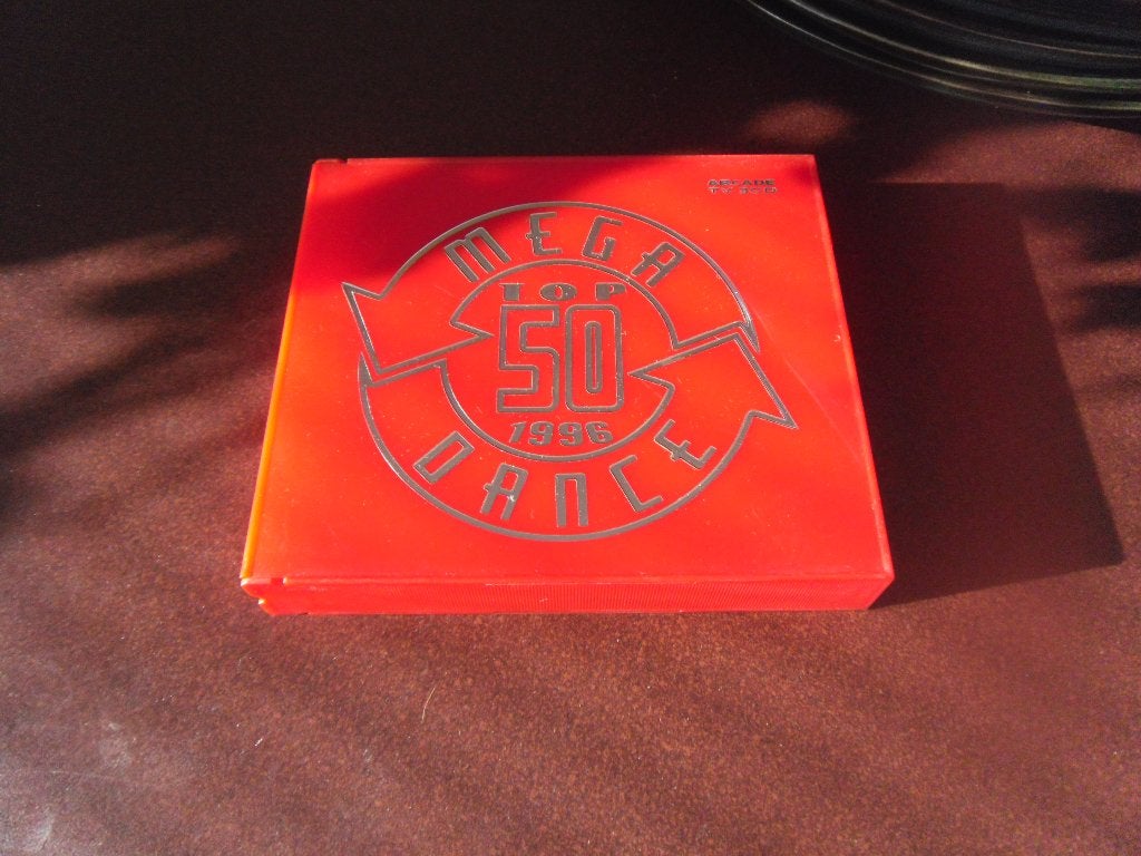 3 cd box mega top 50  dance 1996, Ophalen of Verzenden, Zo goed als nieuw, Dance Populair