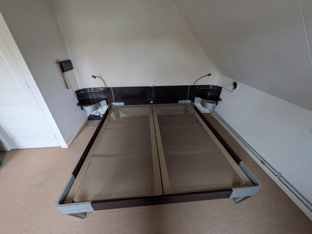 Auping bed 200x180 met hoofdbord en verlichting, Huis en Inrichting, Ophalen, Gebruikt, Bruin, Tweepersoons