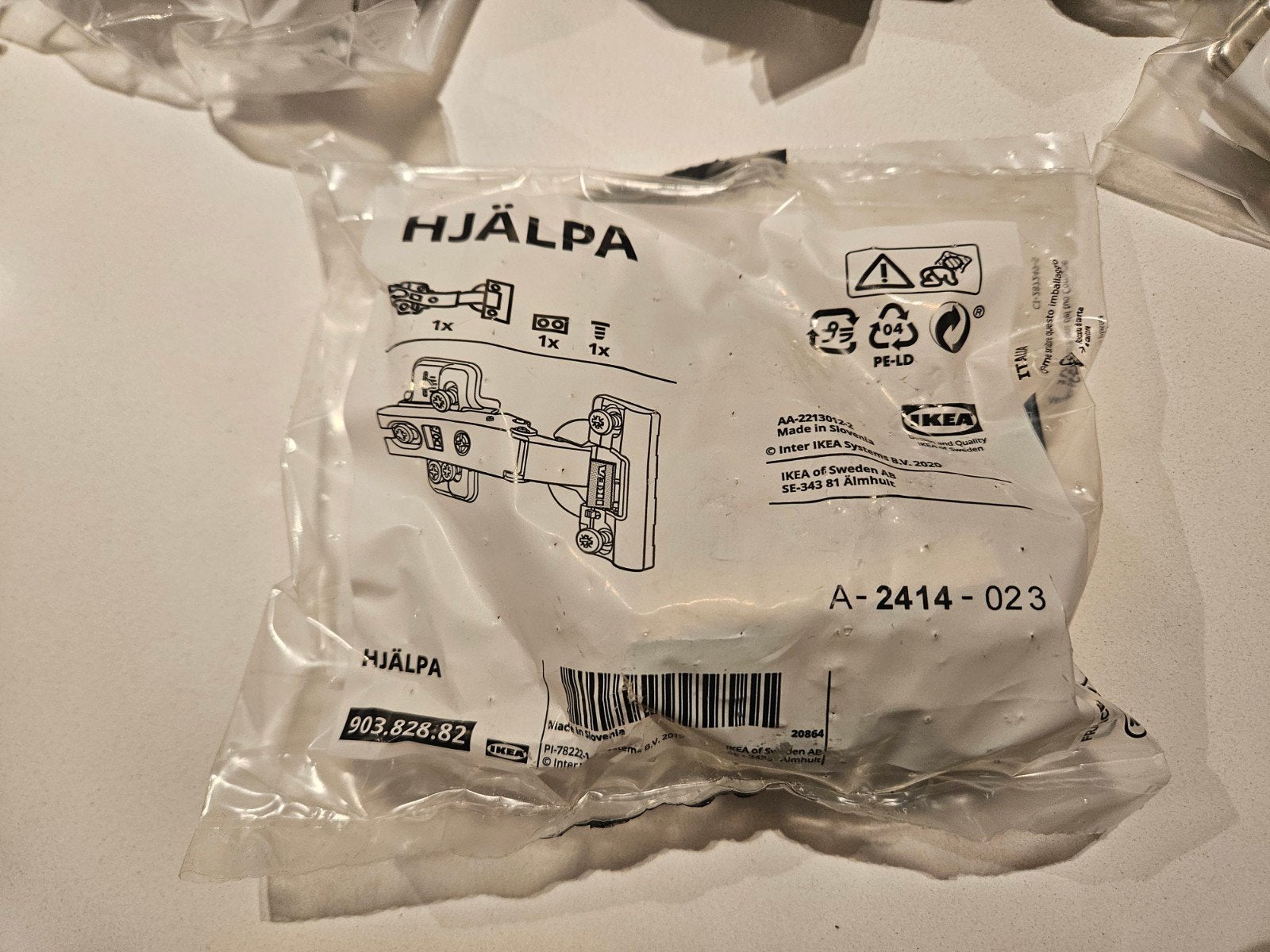 IKEA Hjälpa scharnieren (20x) en Utrusta dempers (8x), Huis en Inrichting, Ophalen, Nieuw