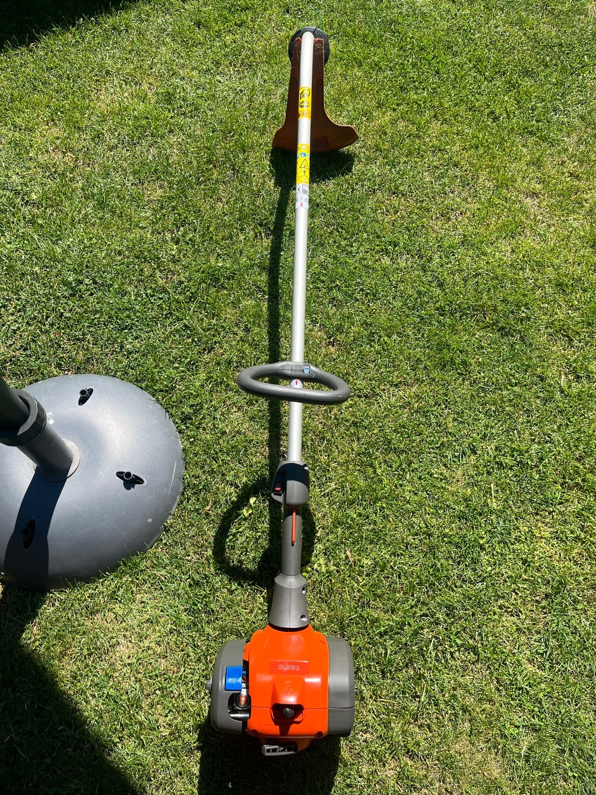 Husqvarna 122C Benzine Grastrimmer - Zo goed als nieuw, Tuin en Terras, Ophalen, Zo goed als nieuw, 30 tot 50 cm, Benzine