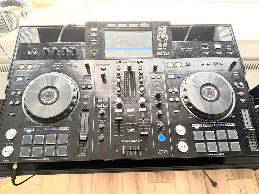 Huur Pioneer XDJ-RX2 dj-set, draaitafel voor 50 euro, Muziek en Instrumenten, Ophalen, Zo goed als nieuw, Pioneer