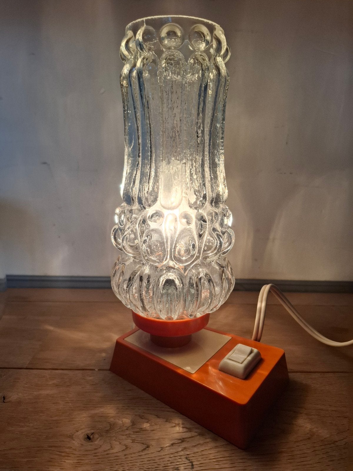 Vintage mid century oranje tafellamp jaren 60/70 Suku style, Huis en Inrichting, Oranje, Ophalen, Vintage
