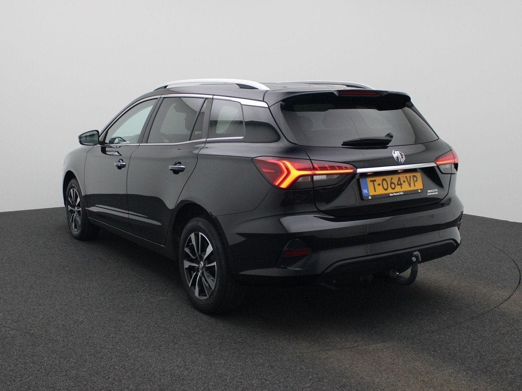 MG MG5 Electric Standard Range Luxury 50 kWh | Trekhaak | Cr, Auto's, MG, Gebruikt, 310 km, Zwart, Origineel Nederlands