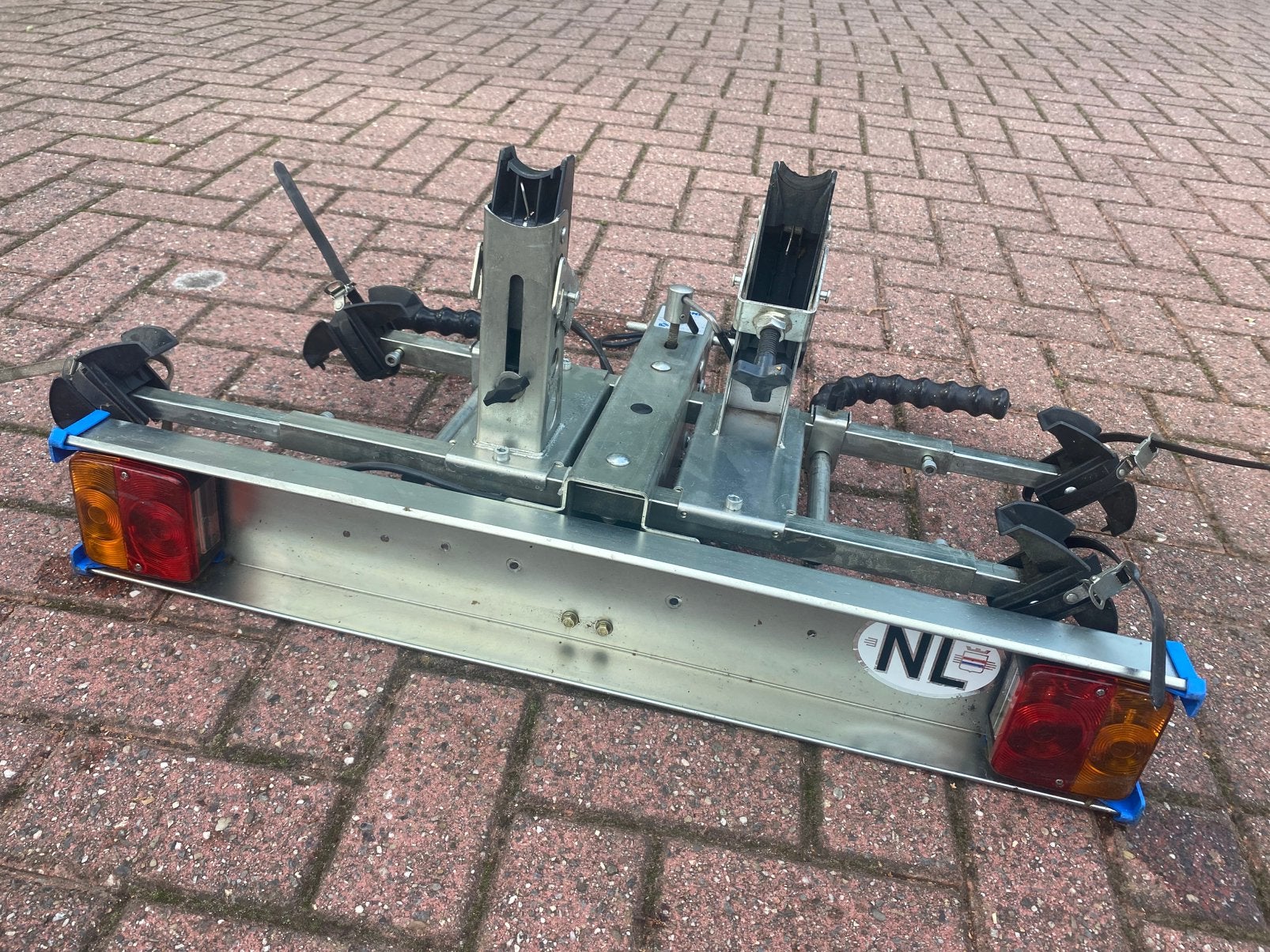 Twinny load master, Ophalen, 2 fietsen, Gebruikt, Trekhaakdrager