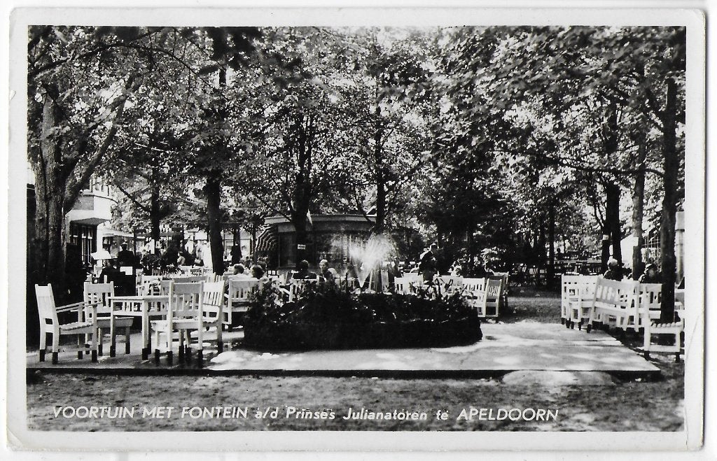 Apeldoorn voortuin julianatoren oude ansichtkaart B2221, Ophalen of Verzenden, 1960 tot 1980, Gelopen, Gelderland