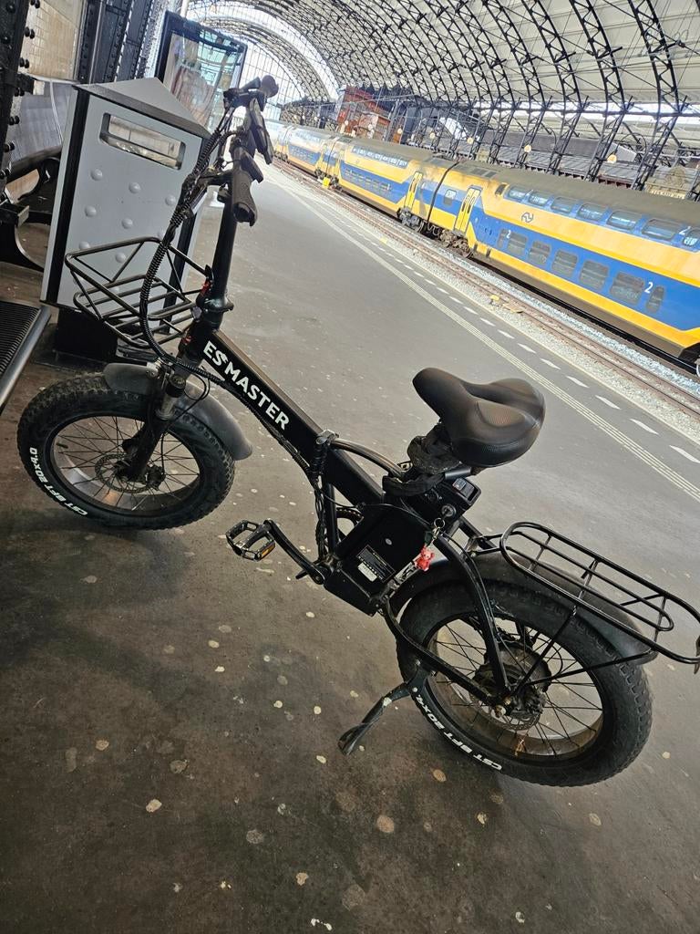 For sale EsMaster, Ophalen of Verzenden, Zo goed als nieuw