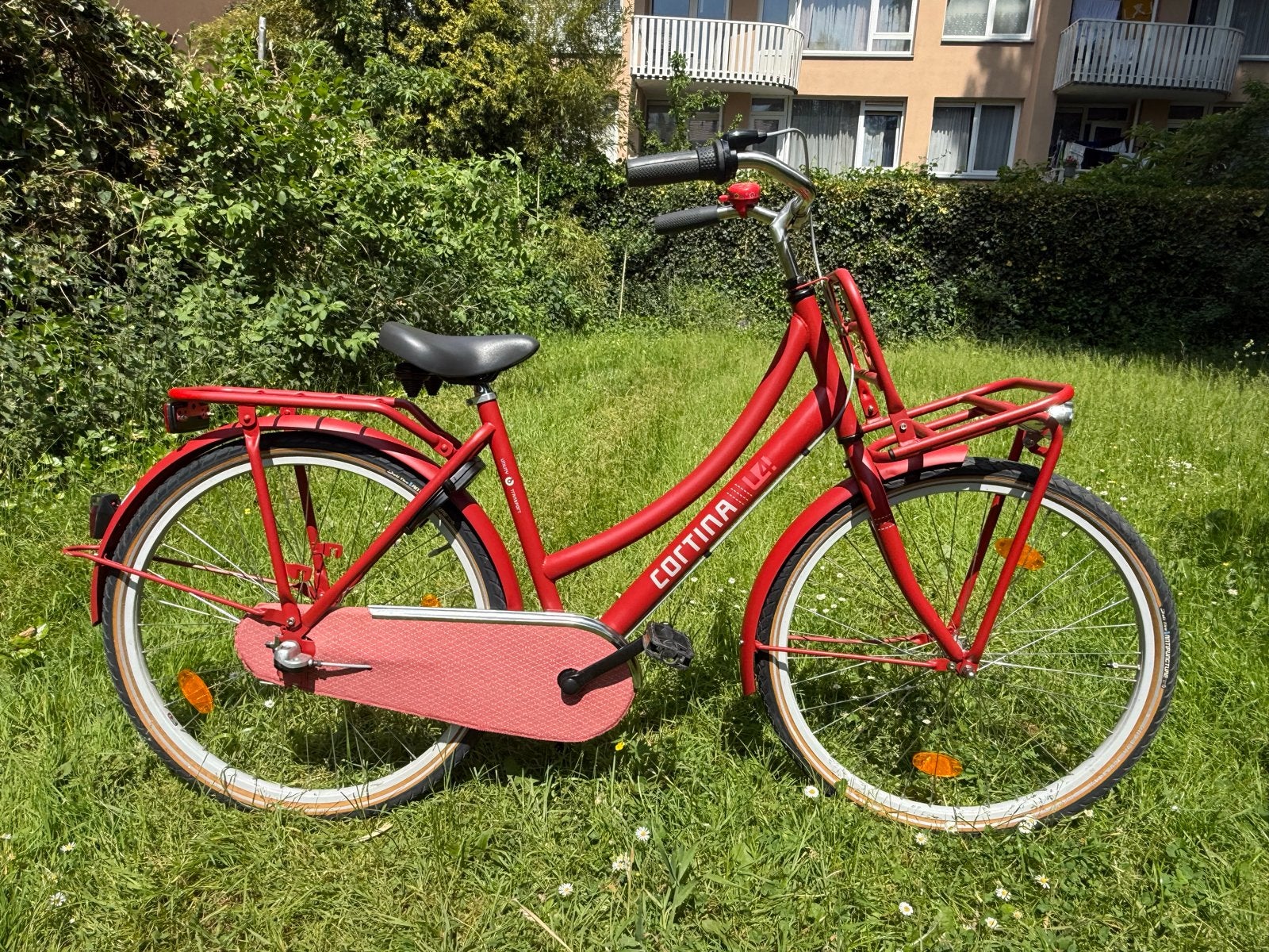 26 inchCortina U4 Transportfiets Rood - Zo goed als nieuw, Fietsen en Brommers, Fietsen | Meisjes, Ophalen, Zo goed als nieuw