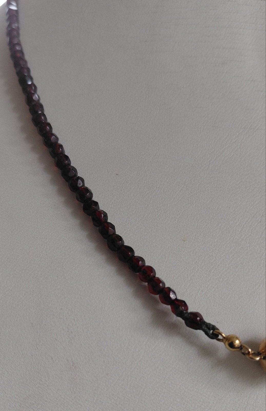 Granaat ketting met gouden sluiting, Sieraden, Tassen en Uiterlijk, Verzenden, Goud, Ketting, Met edelsteen