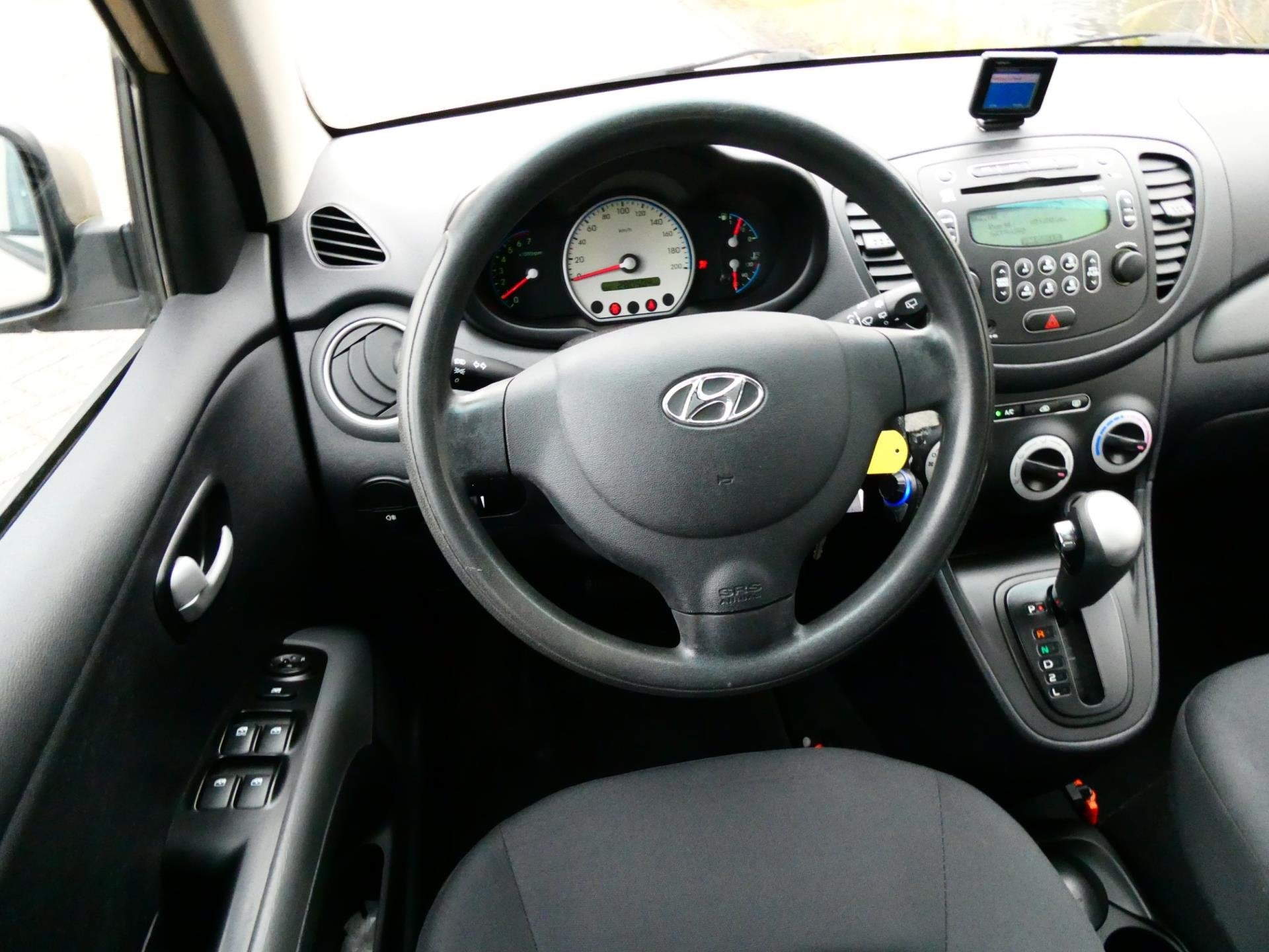 Hyundai I10 1.1 Dynamic Airco Automaat Hoge instap 4-Cilinde, Auto's, Stof, Gebruikt, 31 €/maand, 4 cilinders
