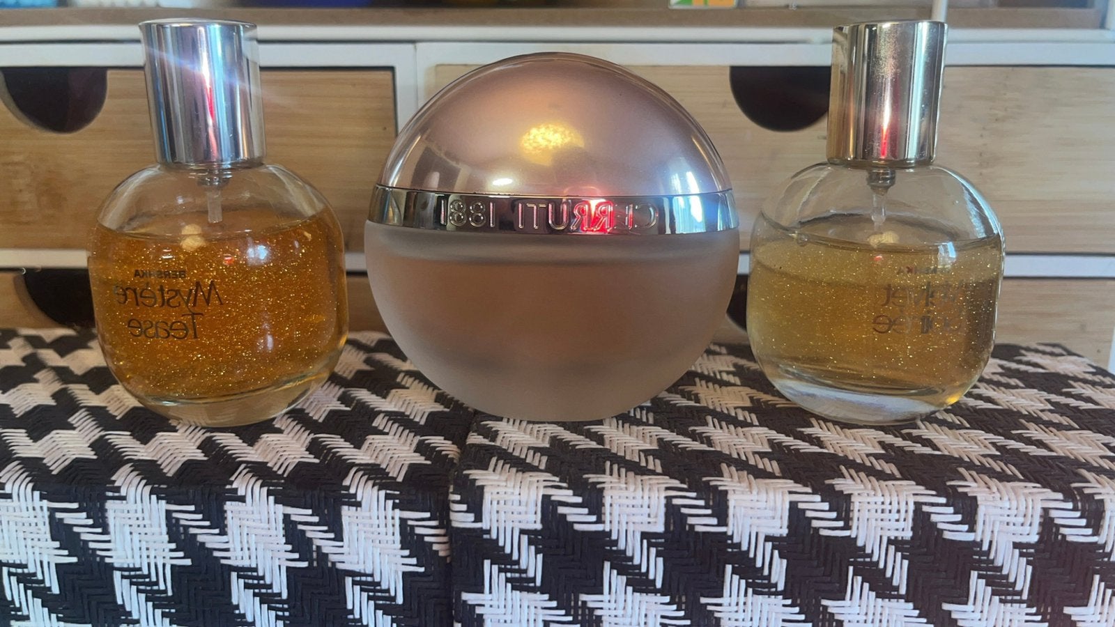 Cerruti 1881 en Bershka Glitter Body Mist Set, Ophalen, Gebruikt