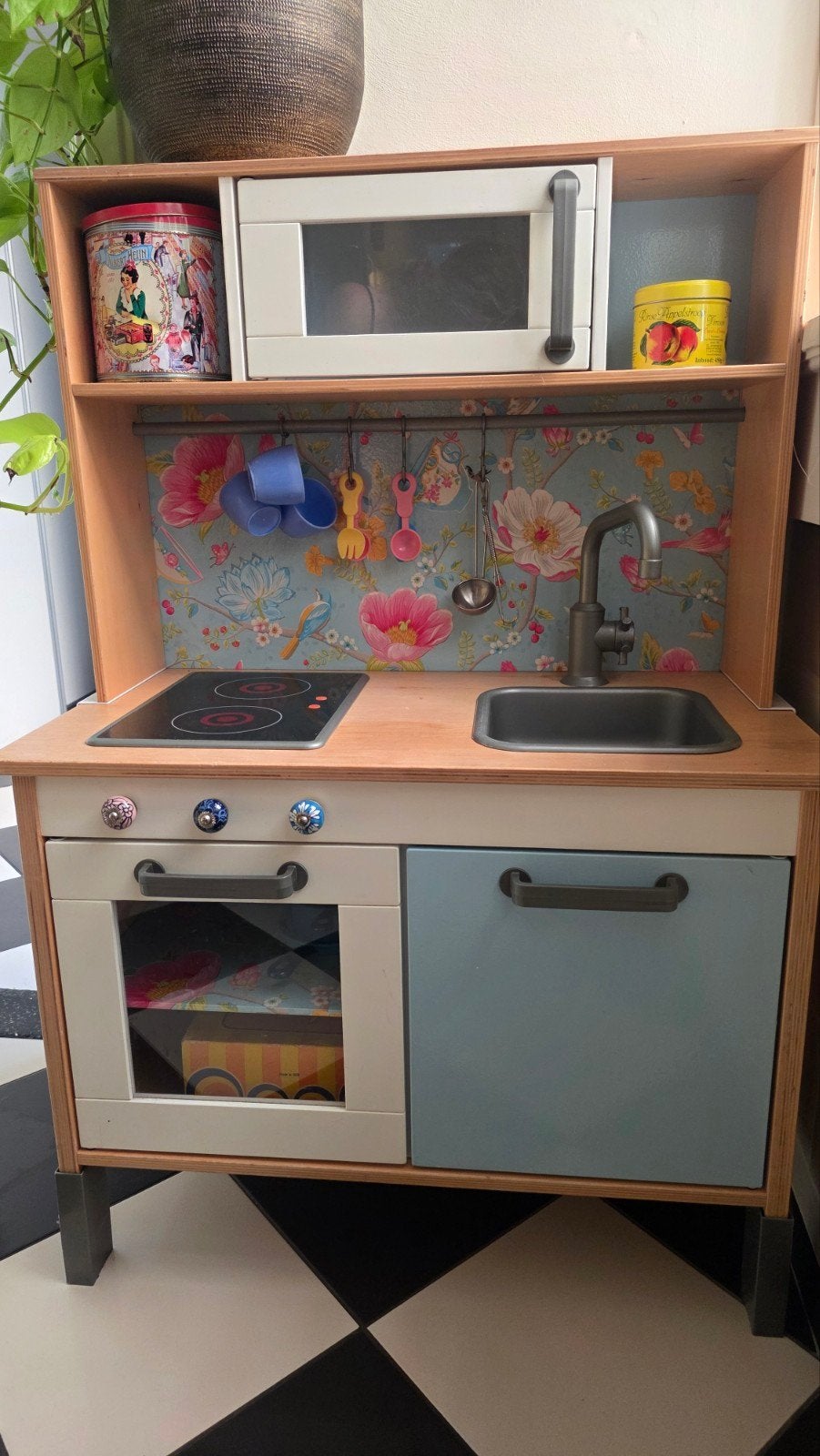 Gepimpte Ikea Duktig speelkeuken met Pip-behang, Ophalen of Verzenden