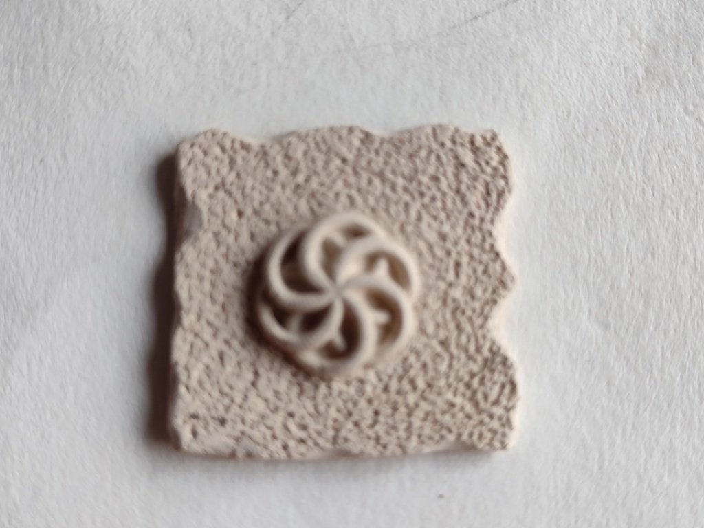 keramische Provence tegel met ornament / Fennicole, Ophalen, Nieuw, Decoratie