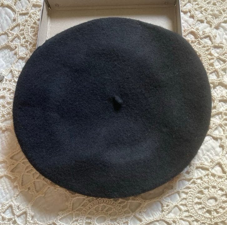Zwarte baret met Jaguar-logo, Ophalen of Verzenden, Zo goed als nieuw, One size fits all, Hoed