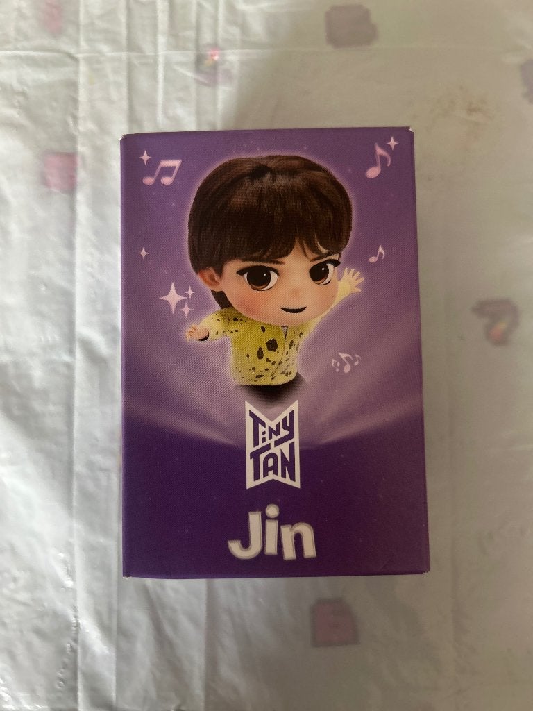 Jin Bts Tinytan Mc Donalds tiny tan nieuw in doosje, Verzamelen, Transformers, Overige generaties, Ophalen of Verzenden, Nieuw