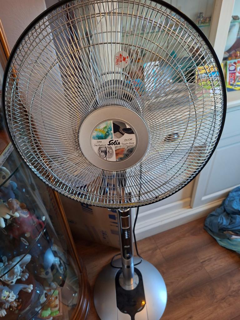 Solis staande waaier, Ophalen of Verzenden, Ventilator met afstandsbediening, Gebruikt, Vloerventilator