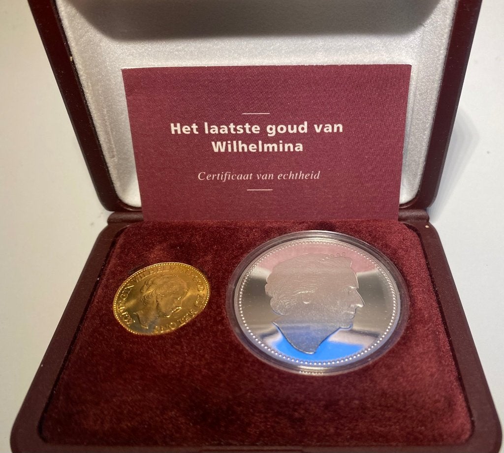 Het laatste goud van Wilhelmina- gouden tienje met penning, Setje, Ophalen of Verzenden, Koningin Wilhelmina, Zilver