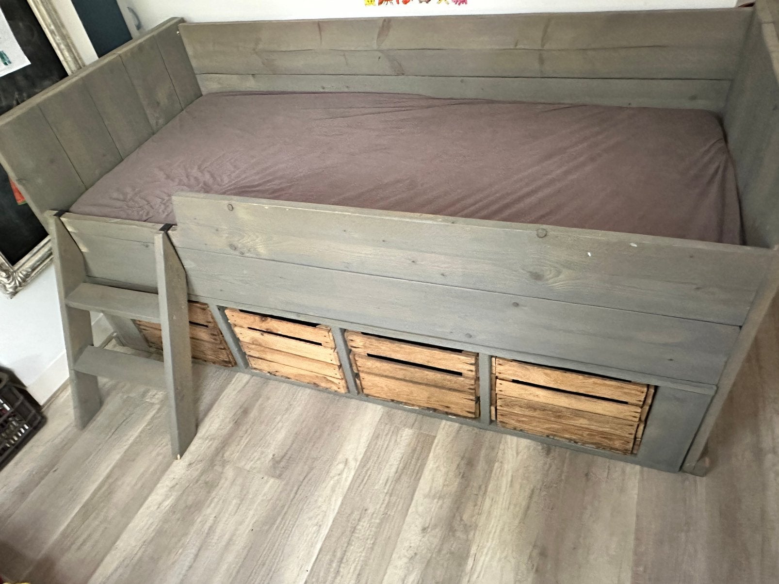 Foto 2 van Houten grey wash eenpersoonsbed