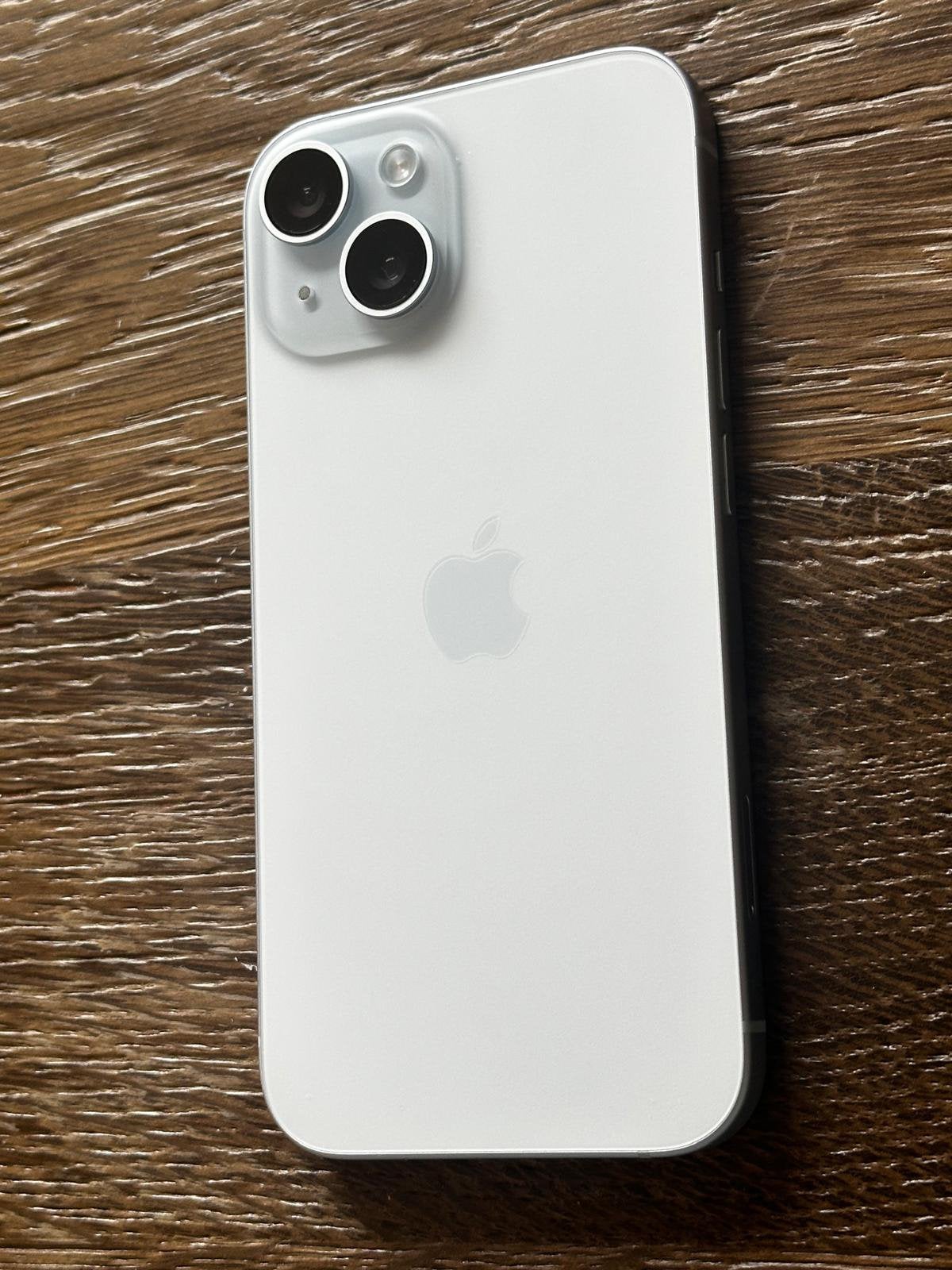 Iphone 15 256gb wit/83% batterij conditie,izgs, Telecommunicatie, Mobiele telefoons | Apple iPhone, 256 GB, 83 %, IPhone 15, Wit
