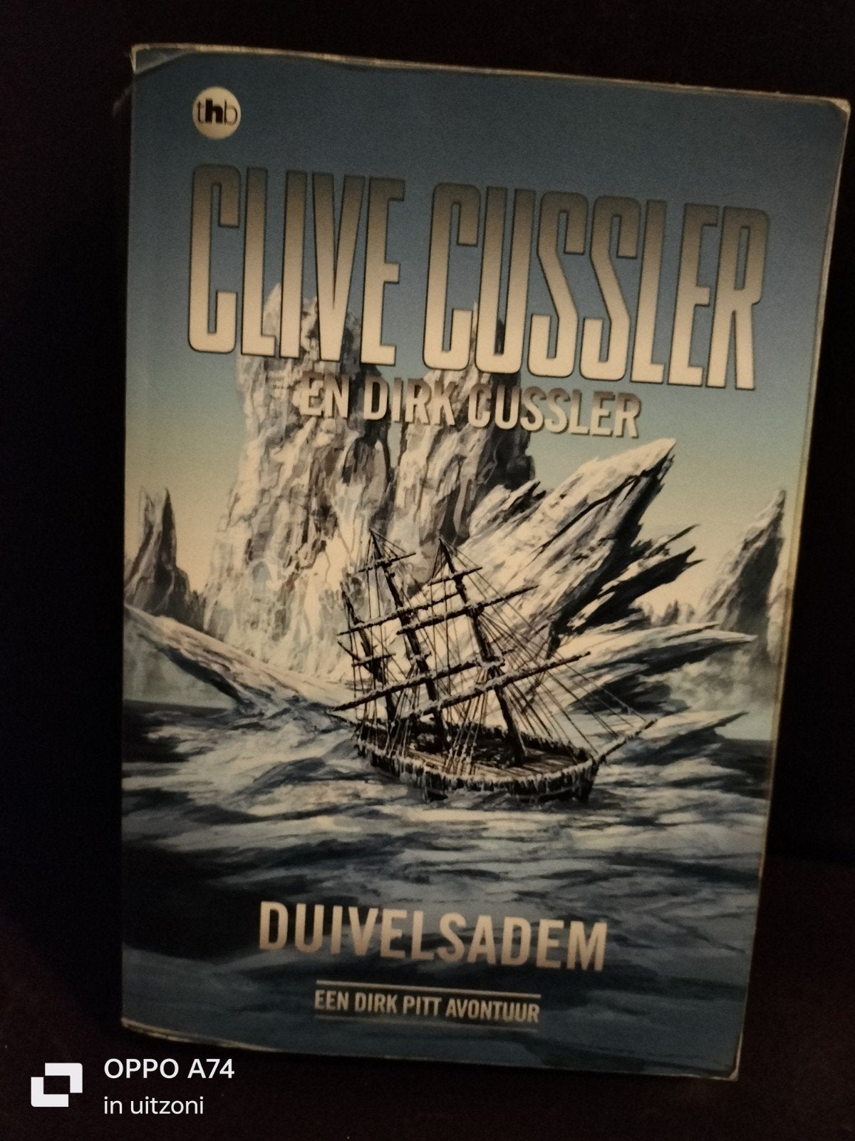 Clive Cussler - Duivelsadem (Dirk Pitt Avontuur), Boeken, Ophalen of Verzenden, Gelezen, Clive Cussler