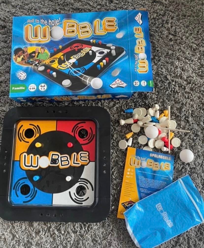 3 spellen : Wobble bordspel Piet Piraat en Monopoly Junior, Hobby en Vrije tijd, Ophalen of Verzenden, Zo goed als nieuw