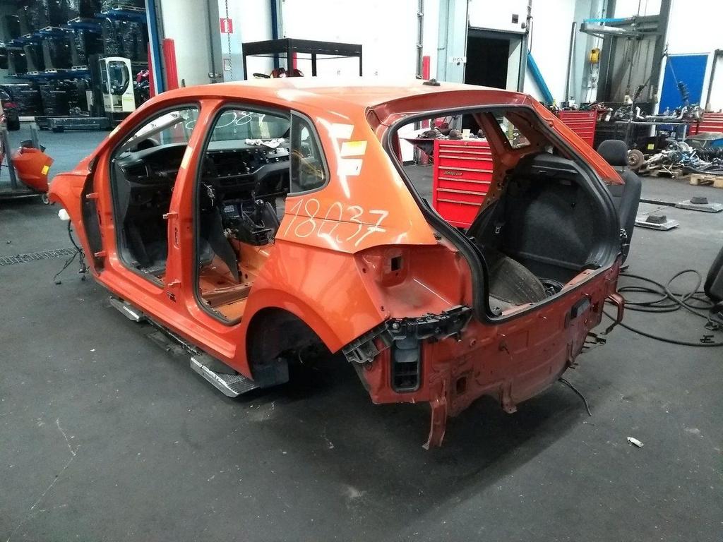 VOLKSWAGEN POLO AW1 1.0  MPI Comfortline  ACHTERSCHERM HOEK, Auto-onderdelen, Ophalen of Verzenden, Gebruikt, Stiba lid
