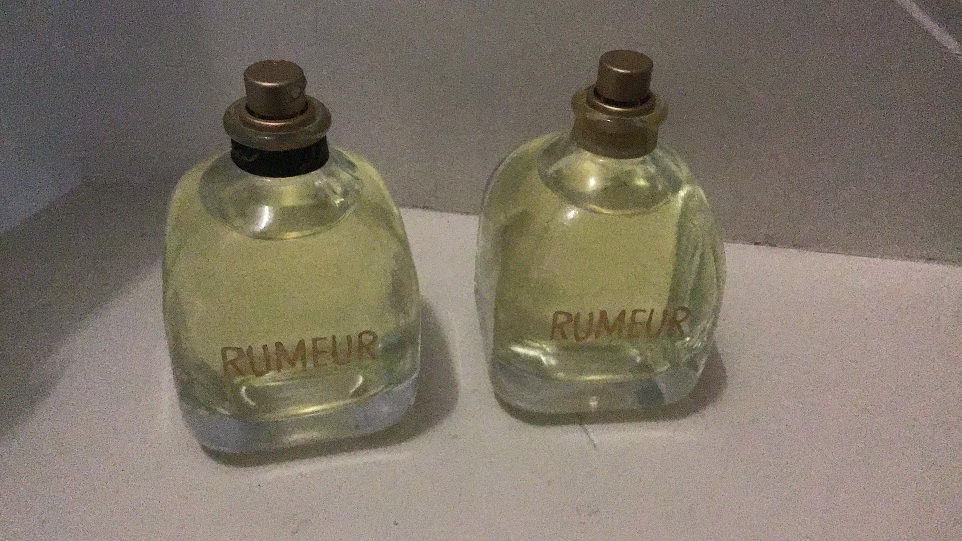 2 Factice’s van RUMEUR, Verzamelen, Parfumverzamelingen, Ophalen of Verzenden, Zo goed als nieuw, Miniatuur