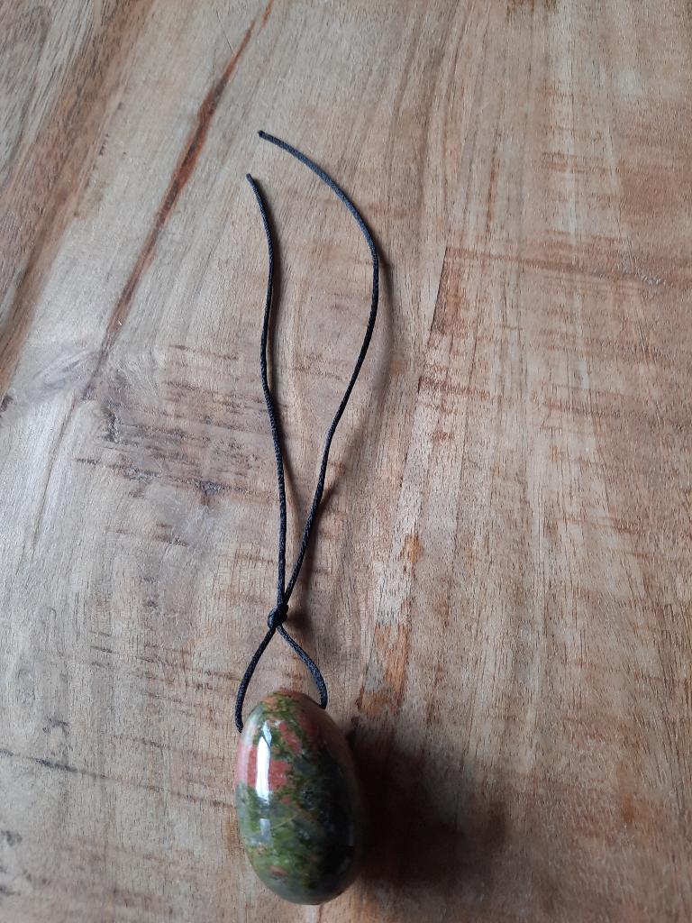 unakiet hanger met een zwart koord, Verzenden, Nieuw, Zwart, Overige materialen
