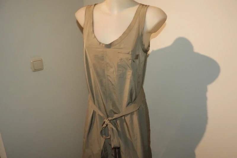 Pauw Amsterdam jurk gladde stof beige tint strik band S, Verzenden, Beige, Zo goed als nieuw, Pauw Amsterdam