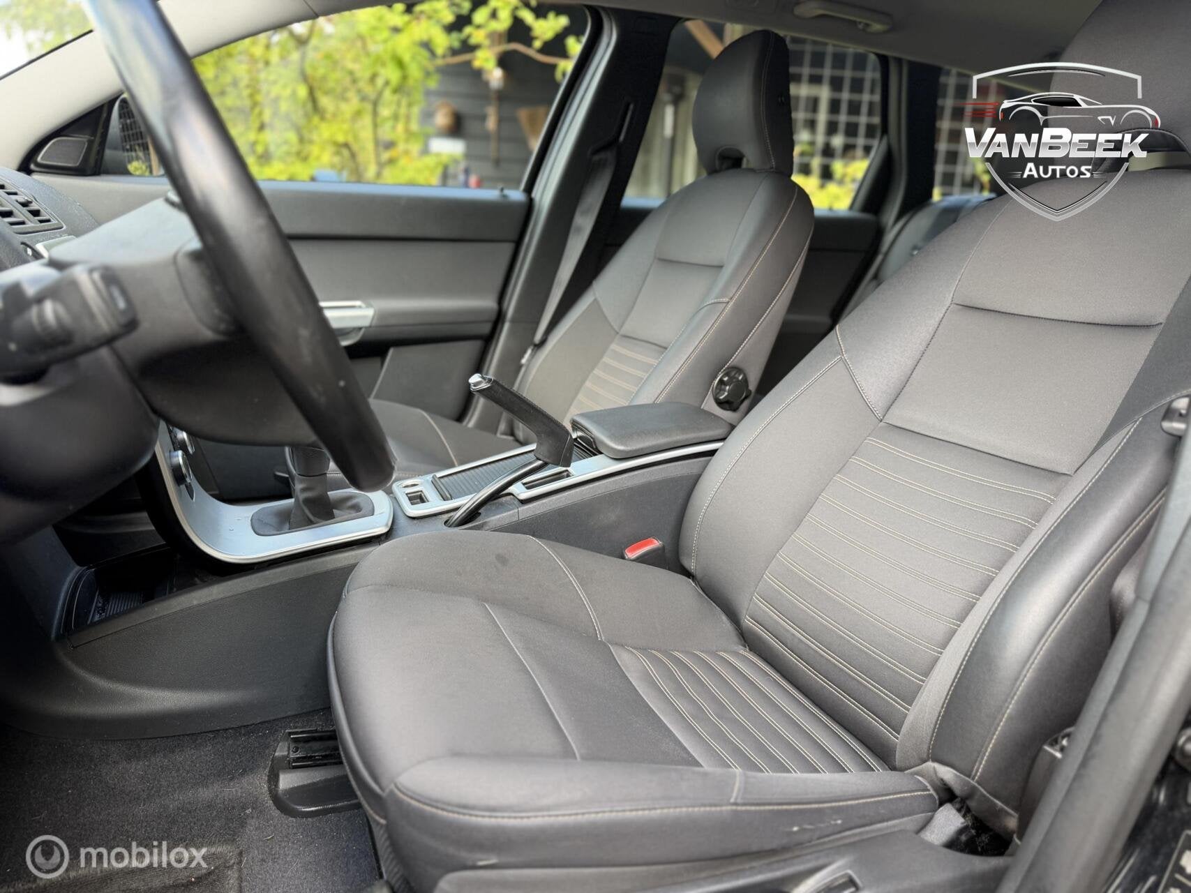 Volvo V50 2.0 Compleet Onderhouden | Apk | Navi | Climate, 4 cilinders, Zwart, Origineel Nederlands, 1279 kg