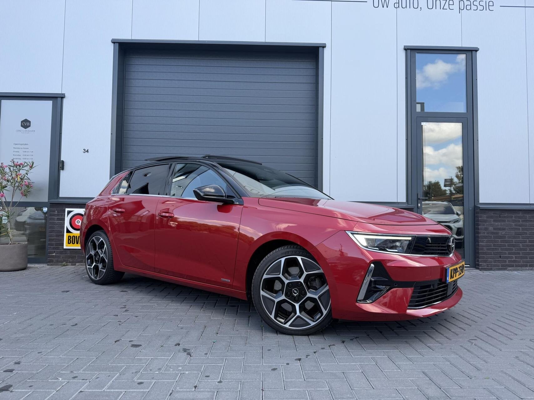 Opel Astra 1.6 Hybrid Level 4 - PANORAMADAK - Head-Up, Auto's, Opel, Gebruikt, 4 cilinders, 181 pk, Bedrijf