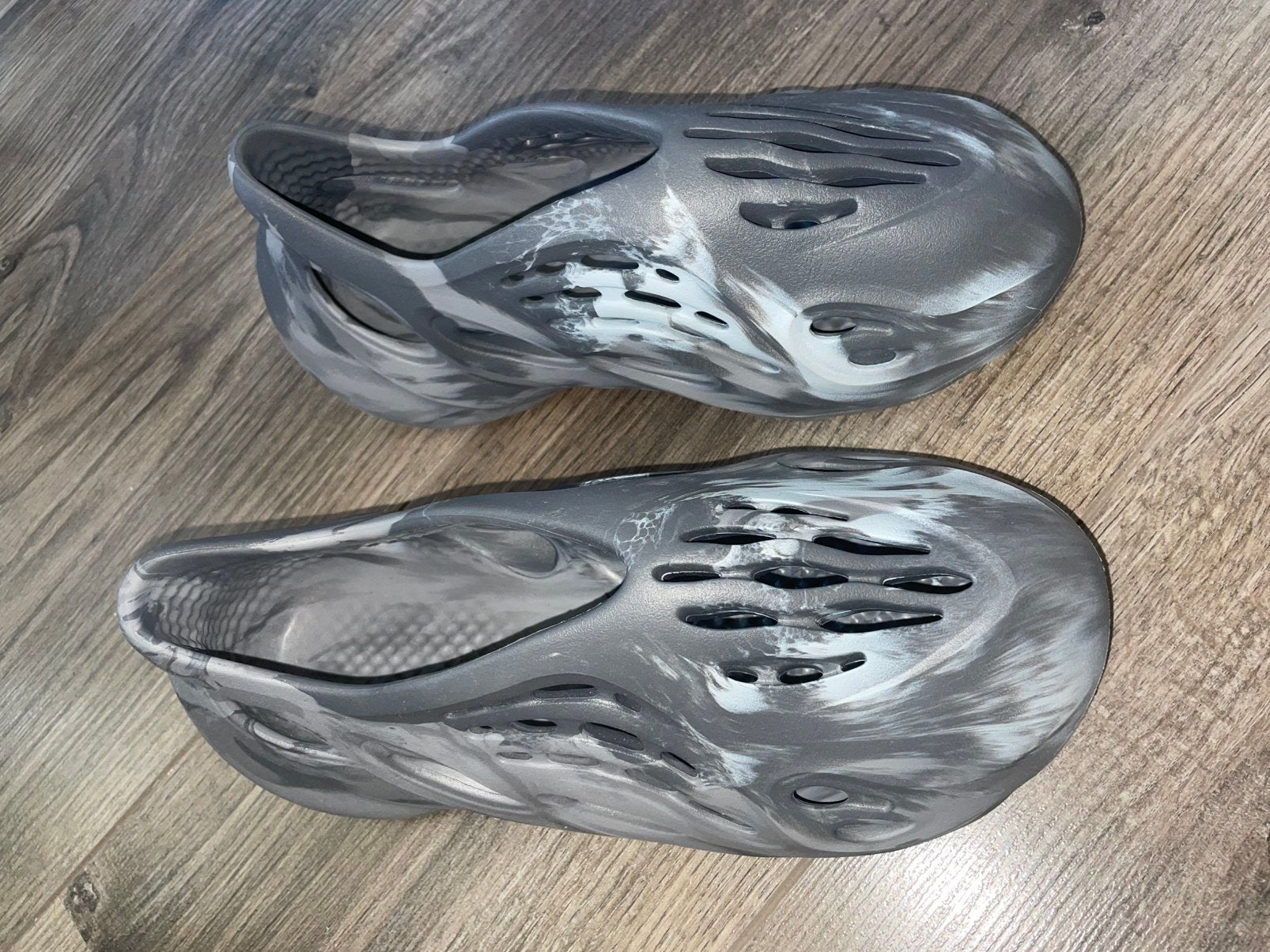 Yeezy Foam Runner zgan! Maat 39, Ophalen of Verzenden, Zo goed als nieuw, Zwart, Sneakers of Gympen