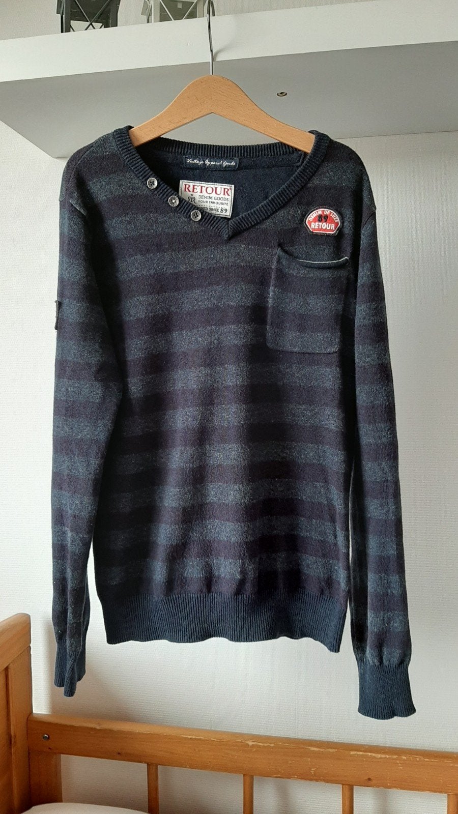 Heel mooie trui retour maat 10 140., Kinderen en Baby's, Kinderkleding | Maat 140, Trui of Vest, Ophalen of Verzenden, Zo goed als nieuw