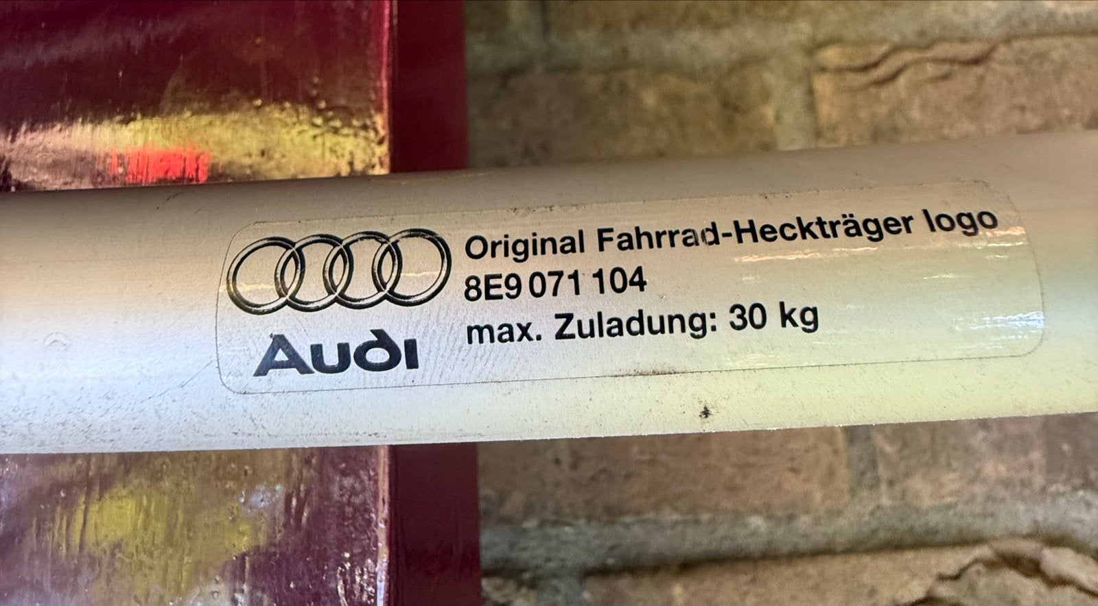 Originele Audi fietsendrager voor achterklep, Ophalen of Verzenden, 2 fietsen, Gebruikt, Achterklepdrager