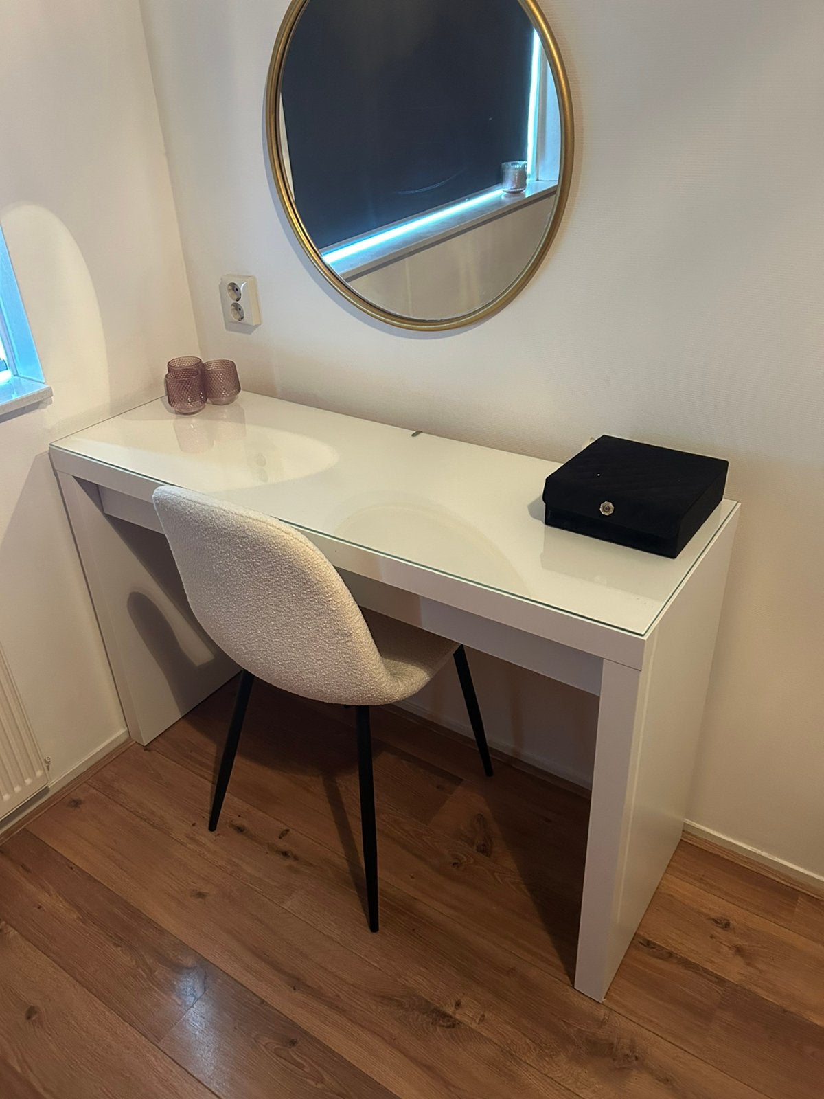 Make up tafel IKEA, Huis en Inrichting, Ophalen, Zo goed als nieuw, 100 tot 150 cm, 100 tot 150 cm