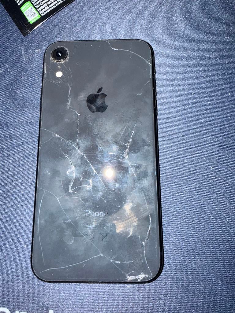 iPhone XR - Gebarsten Achterkant, Werkt Perfect, Telecommunicatie, Mobiele telefoons | Apple iPhone, 256 GB, Gebruikt, Zwart, IPhone XR