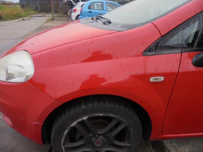 Scherm links-voor van een Fiat Punto Grande (176/A), Ophalen of Verzenden, 3 maanden garantie, Gebruikt, Fiat