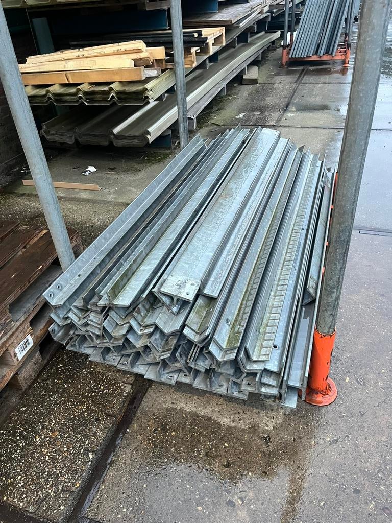 Hoeklijn 60 x 60, Doe-het-zelf en Verbouw, Steigers, Ophalen of Verzenden, Zo goed als nieuw, Overige typen, Minder dan 2 meter
