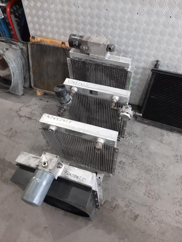 Oliekoeler diesel schroefcompressor, Ophalen, Gebruikt, Minder dan 200 liter/min, Olievrij