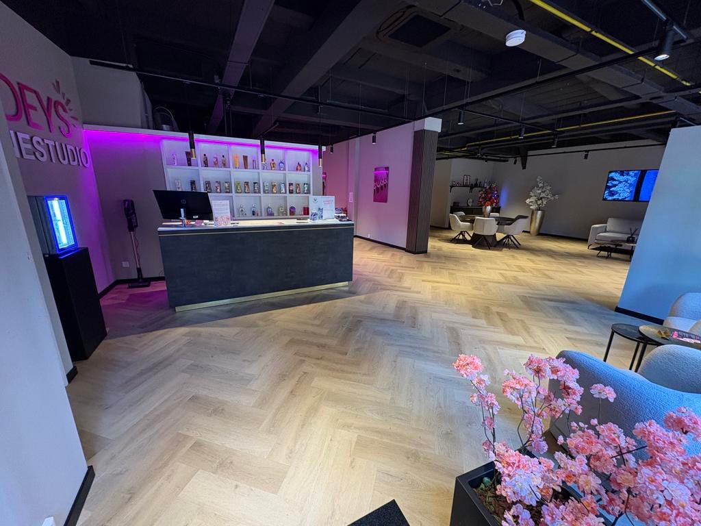 Foto 2 van Zonnestudio ter overname in Lochem