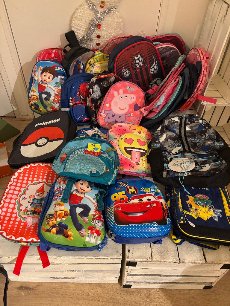 NIEUWE rugtassen, Speelgoed , knuffels, Kinderen en Baby's, Speelgoed | Knuffels en Pluche, Ophalen of Verzenden, Zo goed als nieuw