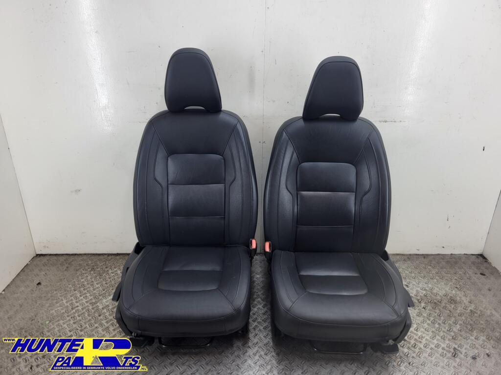 Stoelenset voor + achter  leder Volvo V70 III ('07-'17), Auto-onderdelen, Interieur en Bekleding, Gebruikt, Ophalen of Verzenden