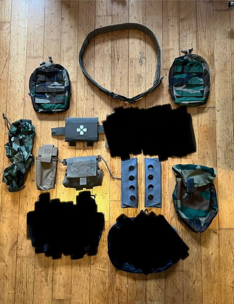 verschillende pouches & accessoires, Verzamelen, Verzenden, Landmacht, Nederland