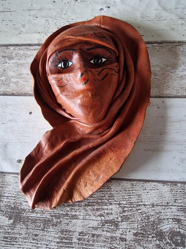 Leren masker uit Tunesie (kan opgehangen worden), Sieraden, Tassen en Uiterlijk, Ophalen of Verzenden, Pruik of Haarverlenging