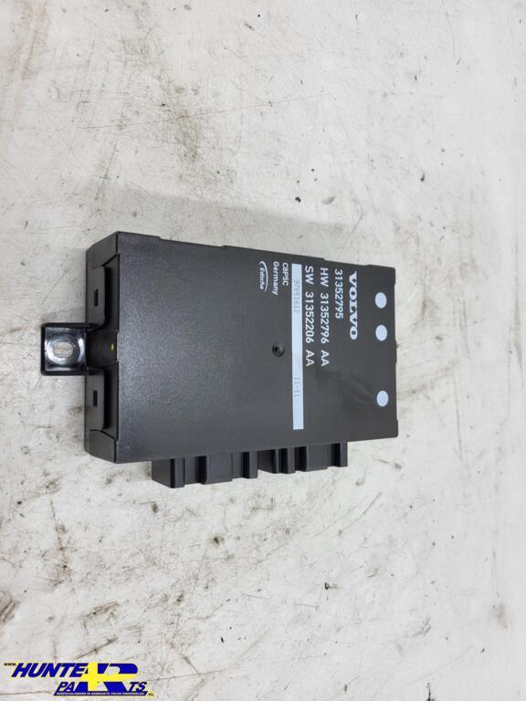 Achterklep motor module Volvo XC60 I ('08->) 31352795, Gebruikt, Ophalen of Verzenden, Volvo