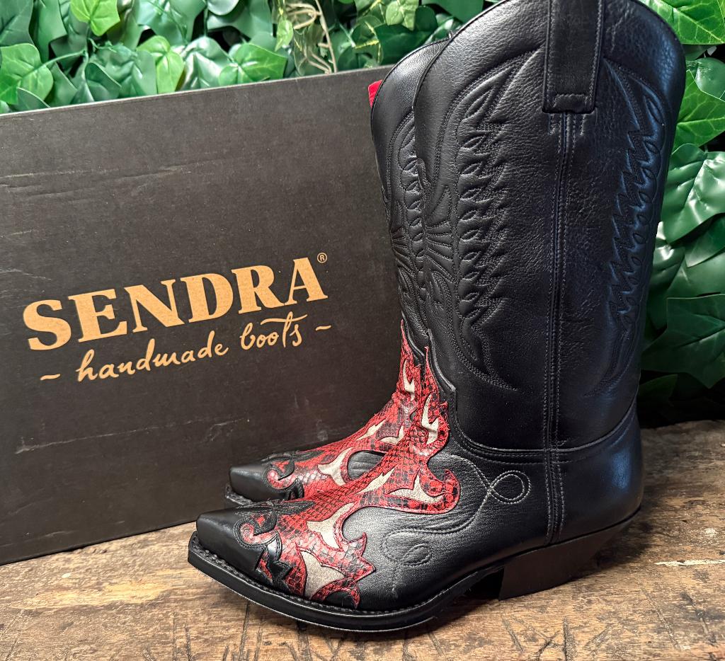 Nieuwe prachtige laarzen van Sendra maat 37